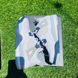 Boys Jordan 4 Retro